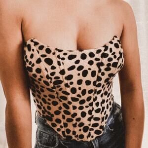 Chic Leopard Print Strapless Bustier